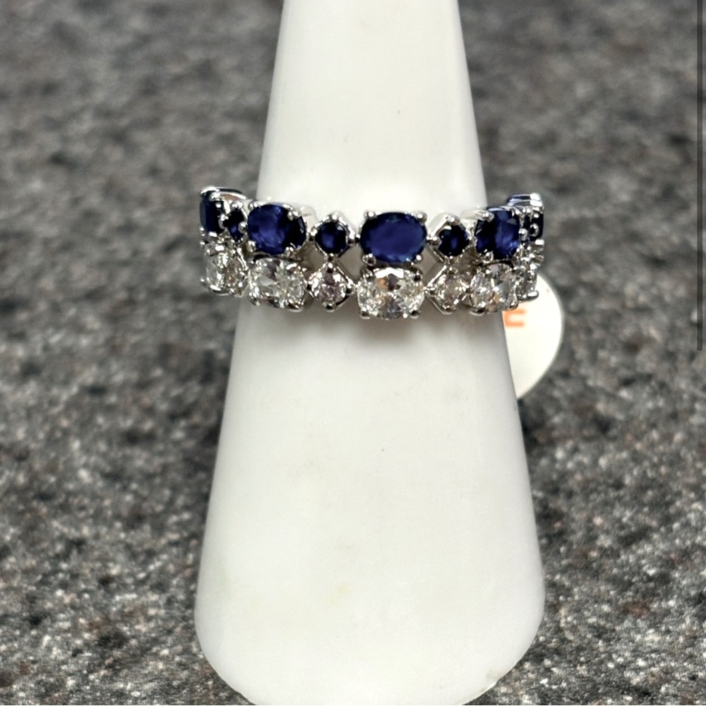 Bomb party RBP8143
Graceful And Strong  September Birthday Collection